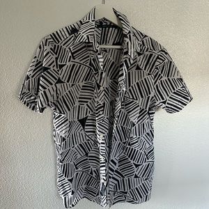 Patterned shirt - medium